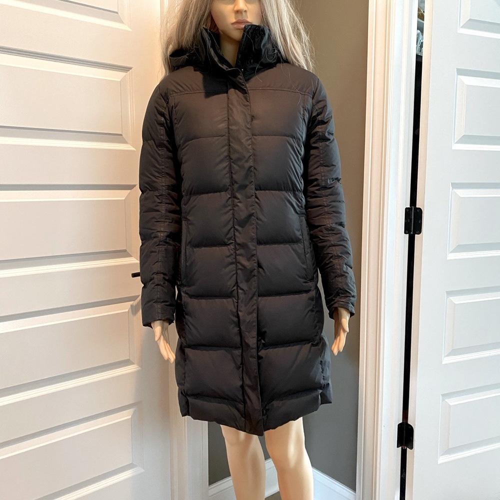 Women’s Patagonia with detachable hat in excellent condition size Small